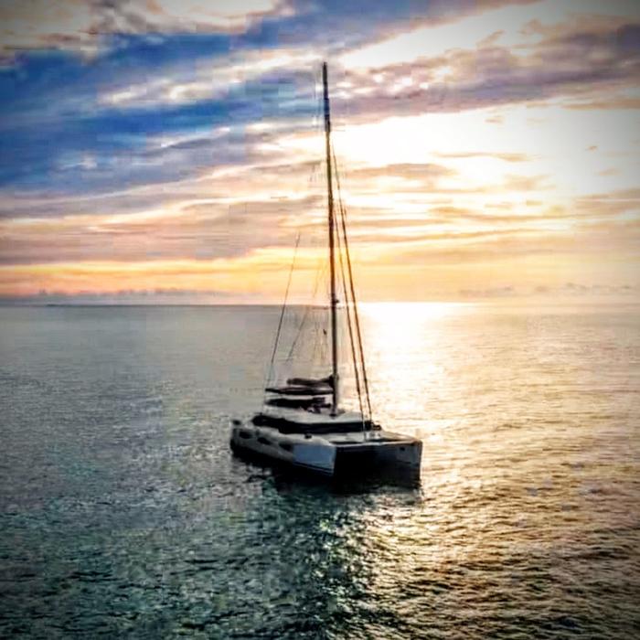 Atardecer en el mar