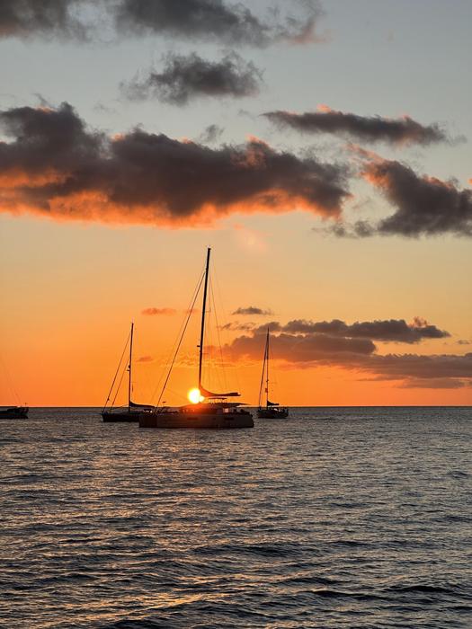 Atardecer en el fondeadero